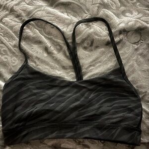 Lululemon Flow Y Nulu Bra A-C Cup Camo Deep Coal Multi